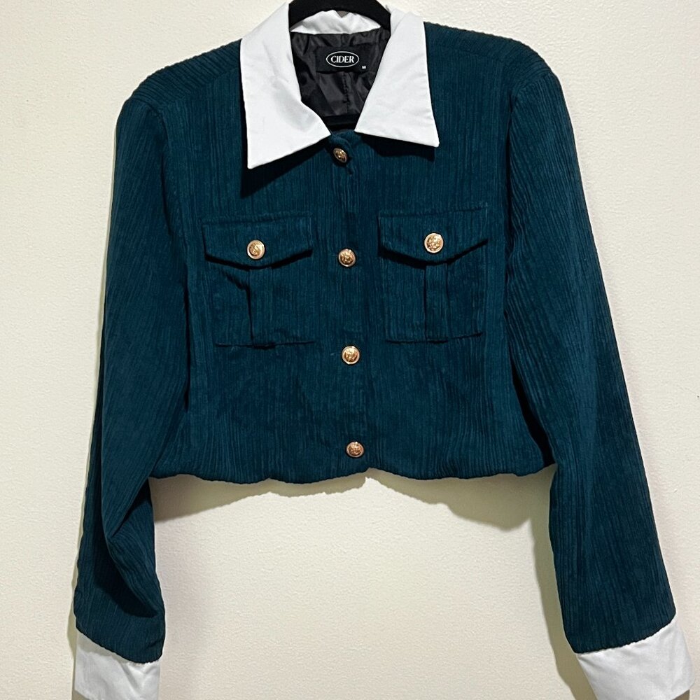 Long Sleeve Dark Green/Teal and White Collar Crop Top